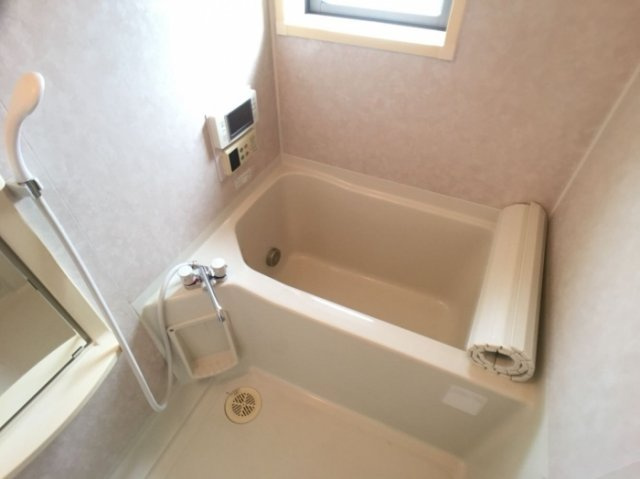 フローラル Ａの浴室