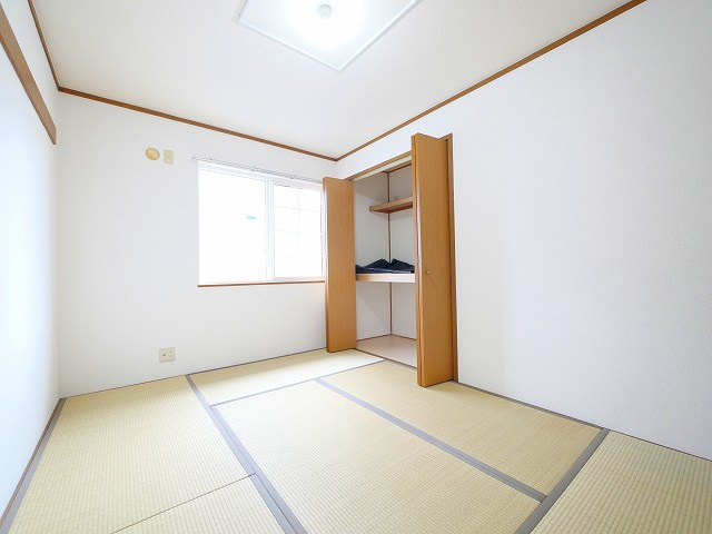ウイングヒルズⅡの和室|ゆったりとくつろげる和室です
