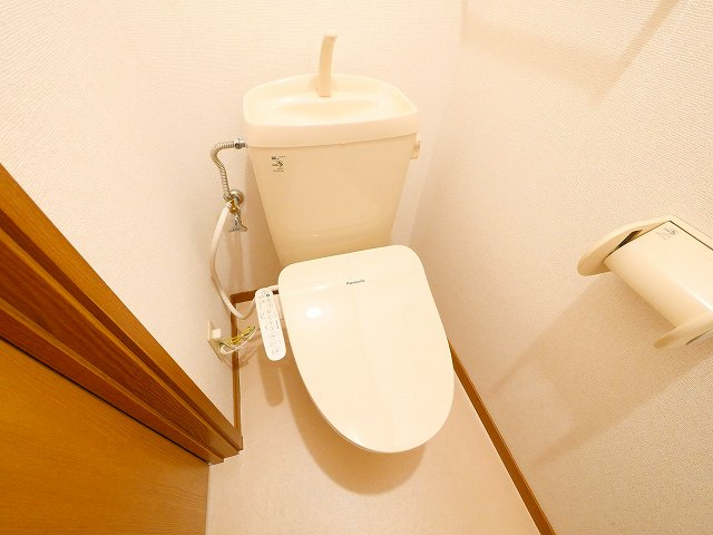 ウイングヒルズⅡのトイレ|コンパクトで使いやすいトイレです