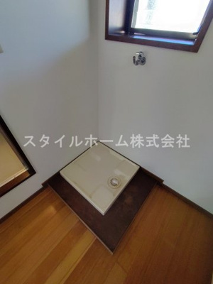 【洗面所】 | 梅園荘 | 別部屋写真です。