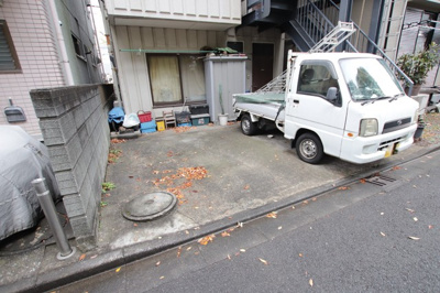 ★敷地内駐車場（有料・要空き確認）★