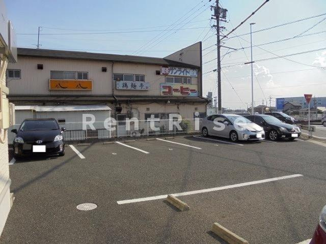 カモミールの駐車場