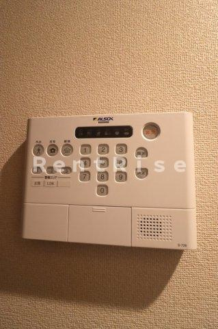 セジュール秀峰の駐車場