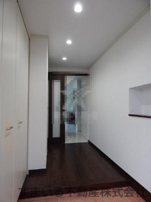 【玄関】 | 都城市蓑原町 3,400万円 5LDK