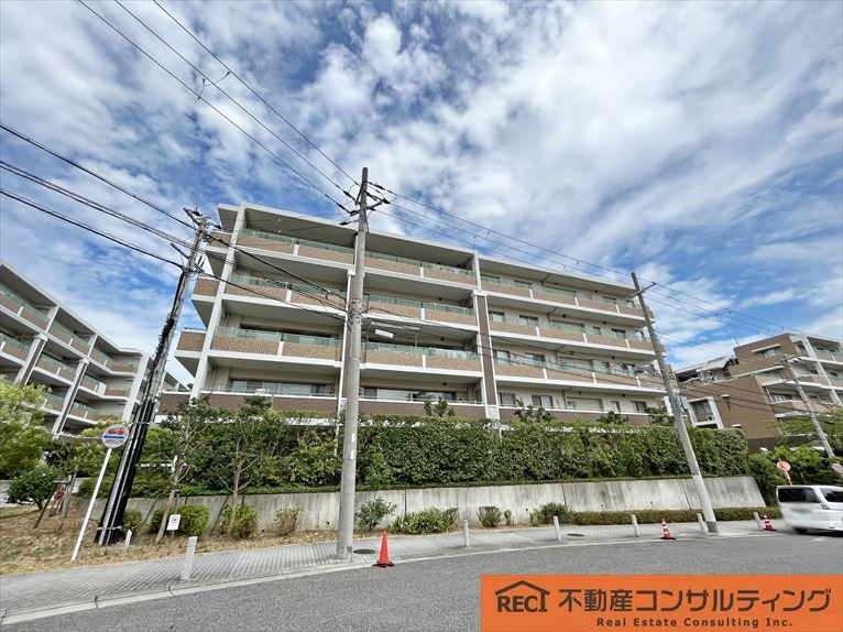 住吉山手コモンズB棟の外観