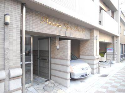 プレサンス京都駅前Ⅱの駐車場