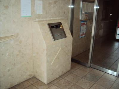 プレサンス京都四条烏丸のその他|オートロック
