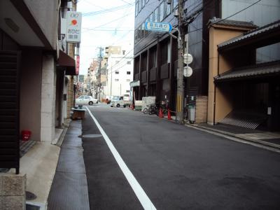 プレサンス京都四条烏丸の周辺|前面道路