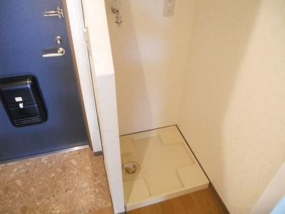 プレサンス京都四条烏丸の設備|洗濯機室内設置可