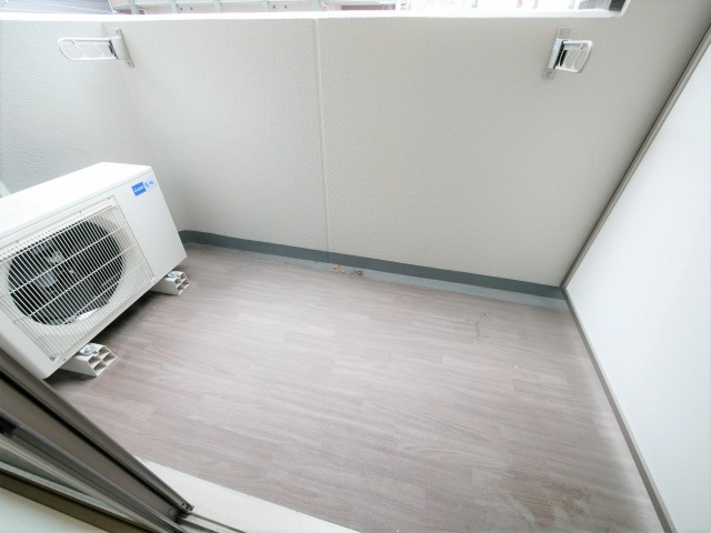 ラ・フォルム本町WESTのバルコニー