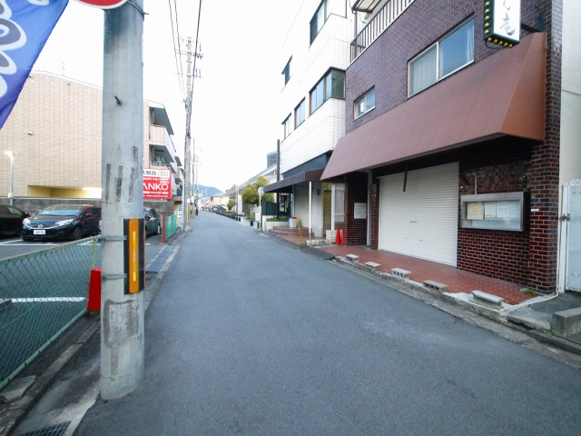 山本ビルの周辺