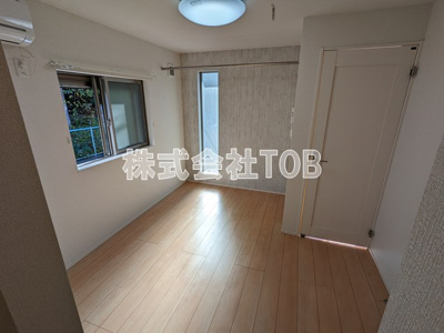 【居間・リビング】 | K-house下高井戸 | 洋室5.2帖
