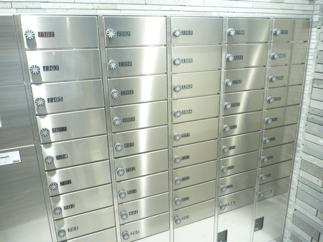 ルーエ天満橋　BRAVI不動産のその他共用部分|【ルーエ天満橋】メールボックス