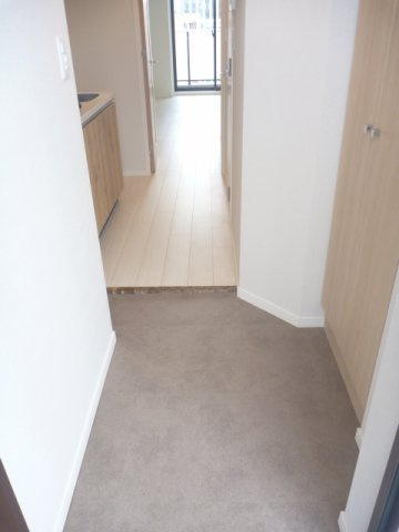 ルーエ天満橋　BRAVI不動産の玄関|【ルーエ天満橋】玄関です