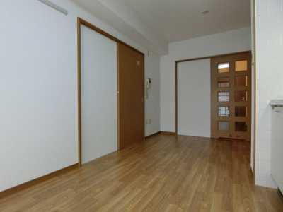  | ヴィラナリー長田