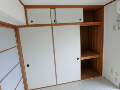 【収納】 | ヴィラナリー長田 | 押入