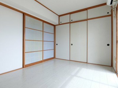 【寝室】 | ヴィラナリー長田 | 洋室