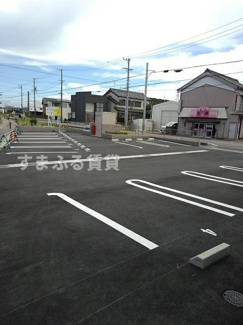 【駐車場】