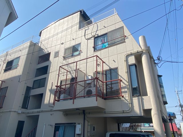 ハイツブルームの外観