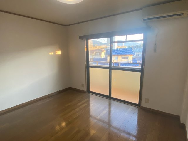 ベルメゾン一須賀Ⅰ号館の洋室|イメージになります。