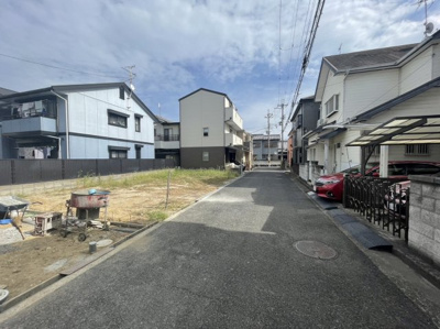 【前面道路含む現地写真】 | 条東小・新築用地：B号地・建築条件なし・土地36坪・泉大津市森町1丁目 | 前面道路含む現地写真です
