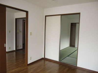 【洋室】 | シャーメゾン小雑賀