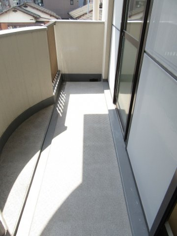 【バルコニー】