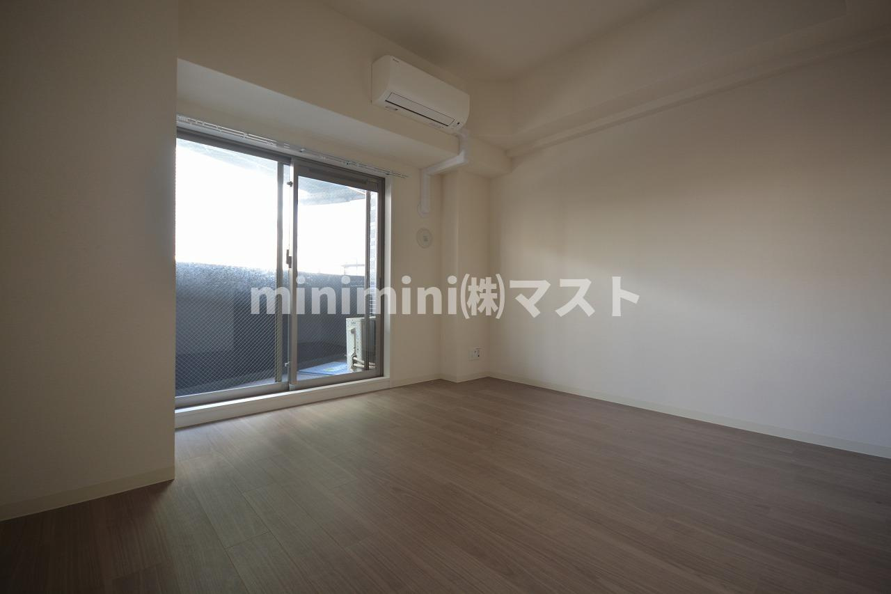 ララプレイス大阪福島プレッソの居間・リビング