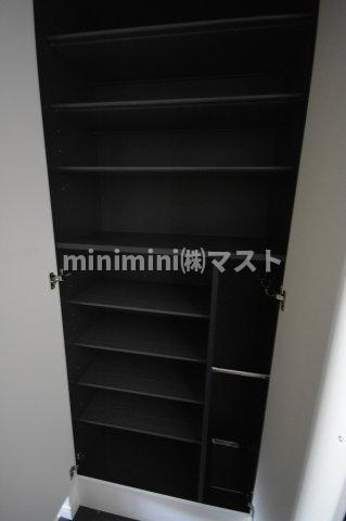 ララプレイス大阪福島プレッソの収納