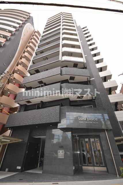 ララプレイス大阪福島プレッソの外観