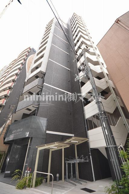 ララプレイス大阪福島プレッソの外観