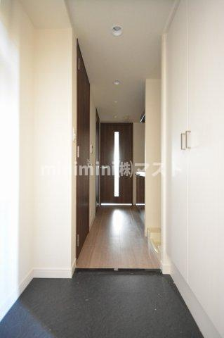 ララプレイス大阪福島プレッソの玄関