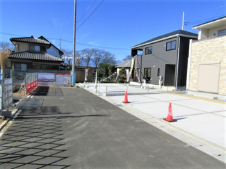 【前面道路含む現地写真】 | 前面道路含む現地写真です
