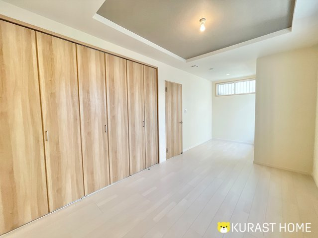 京都市伏見区羽束師古川町　未入居物件の洋室