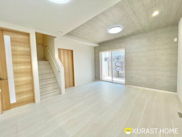 京都市伏見区羽束師古川町　未入居物件の居間・リビング
