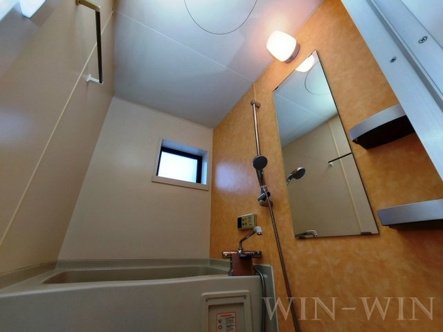 ラ・フィーネ曙 A棟の浴室