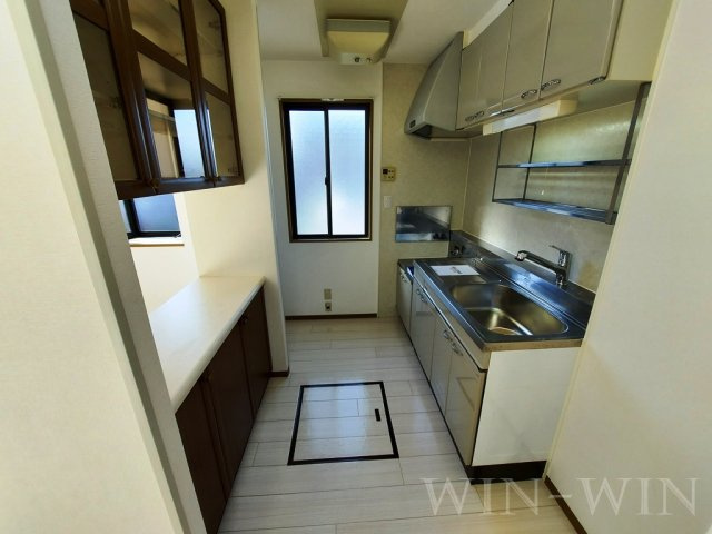 ラ・フィーネ曙 A棟のキッチン