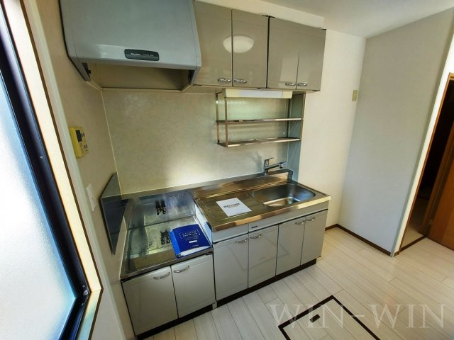 ラ・フィーネ曙 A棟のキッチン