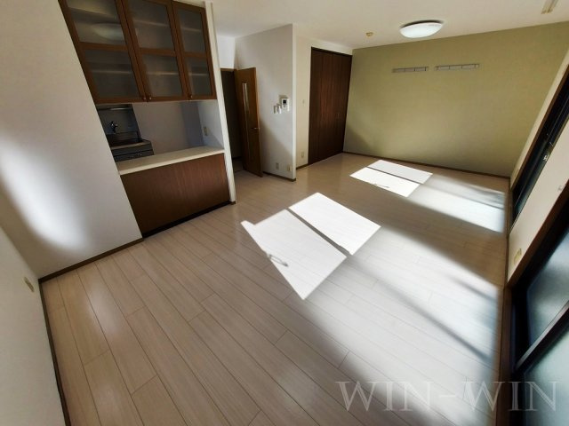 ラ・フィーネ曙 A棟の居間・リビング