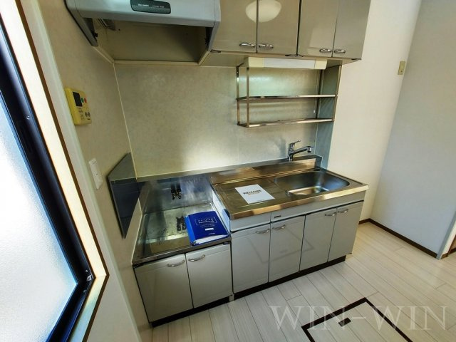 ラ・フィーネ曙 A棟のキッチン