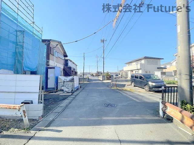 三郷市新和4丁目　新築戸建　限定1棟の前面道路含む現地写真|前面道路の写真になります。