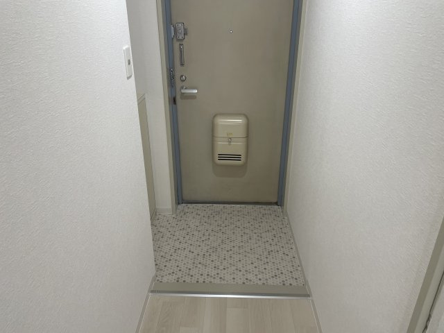 【玄関】 | メゾンマリーネ