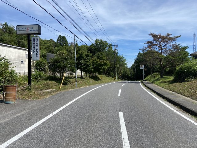 豊田市折平町の前面道路含む現地写真