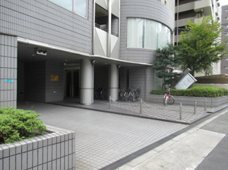 【エントランス】