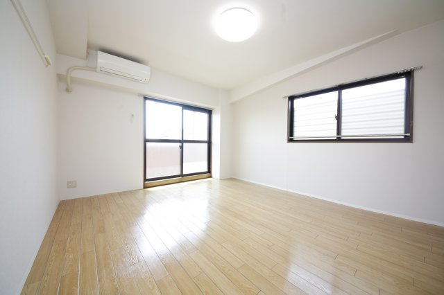 オーク富久の浴室