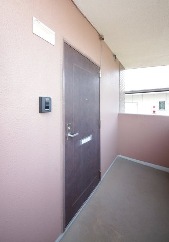 オーク富久の玄関