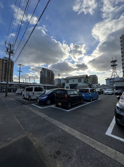 【駐車場】