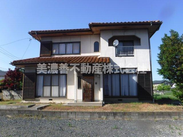 ５８５８３　岐阜市古市場中古戸建て