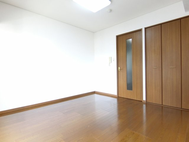 【居間・リビング】 | サンパティーク泉中央 | 7．5帖の洋室です。