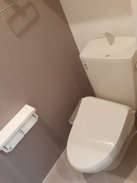 サンヴェール大芝ⅢAのトイレ